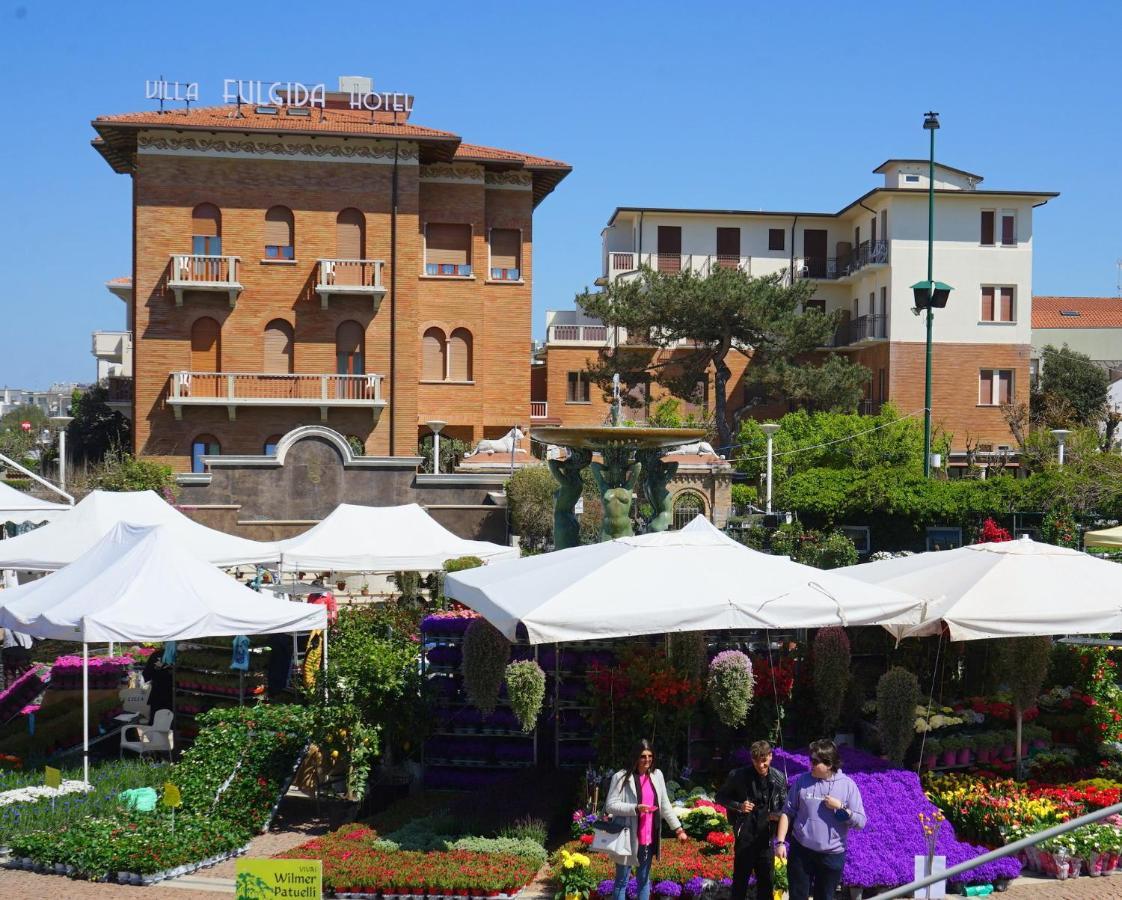 Hotel Villa Fulgida Cattolica Exterior photo