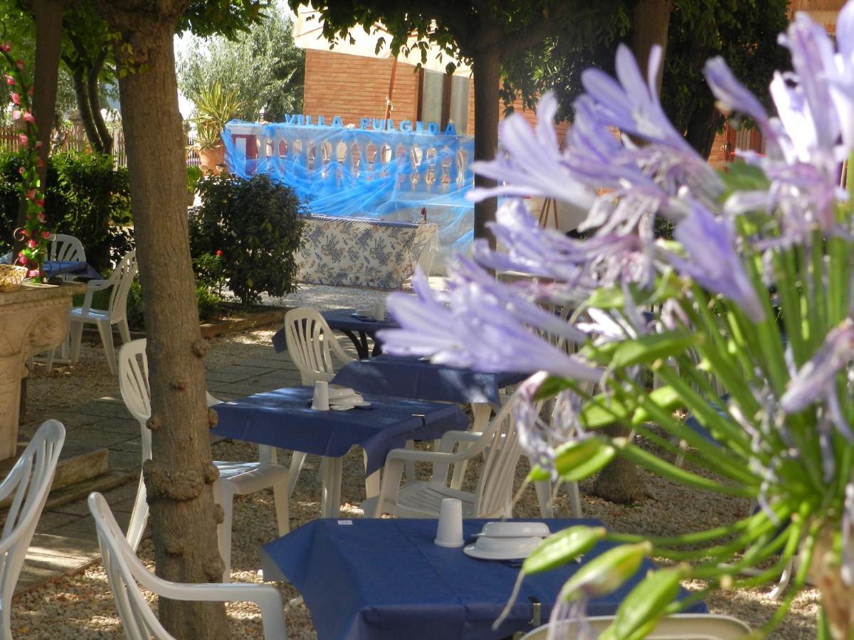 Hotel Villa Fulgida Cattolica Exterior photo